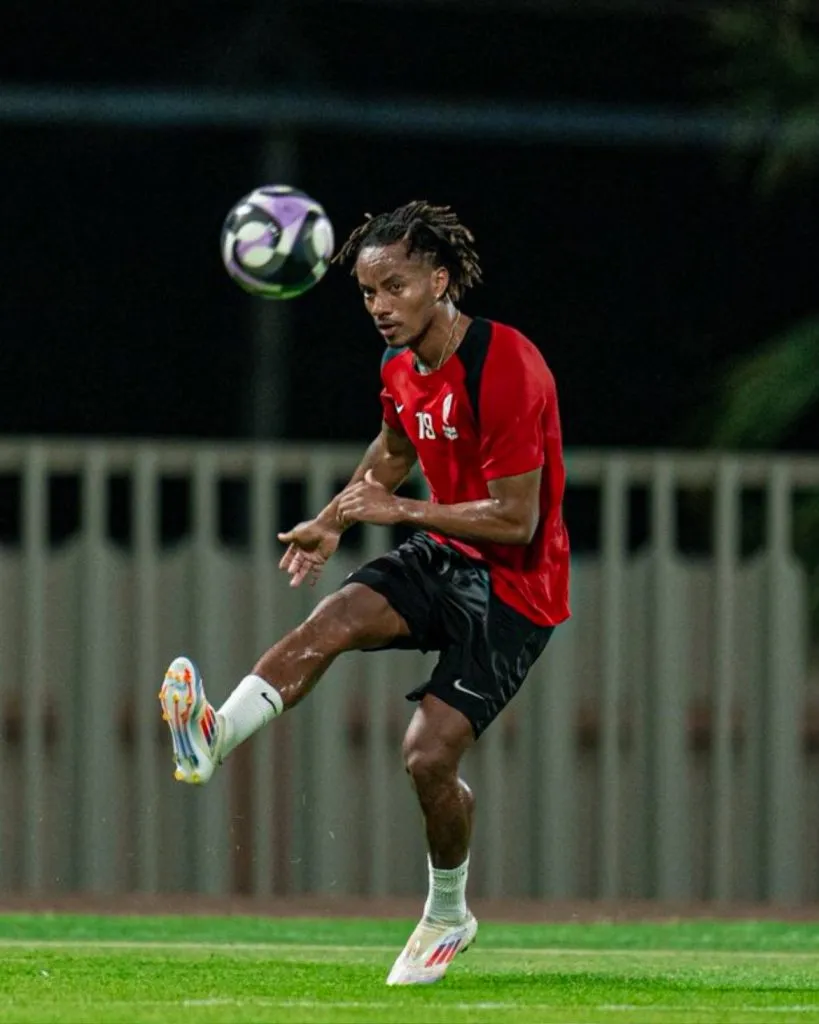 André Carrillo entrenando en Arabia Saudita (Foto: Twitter).