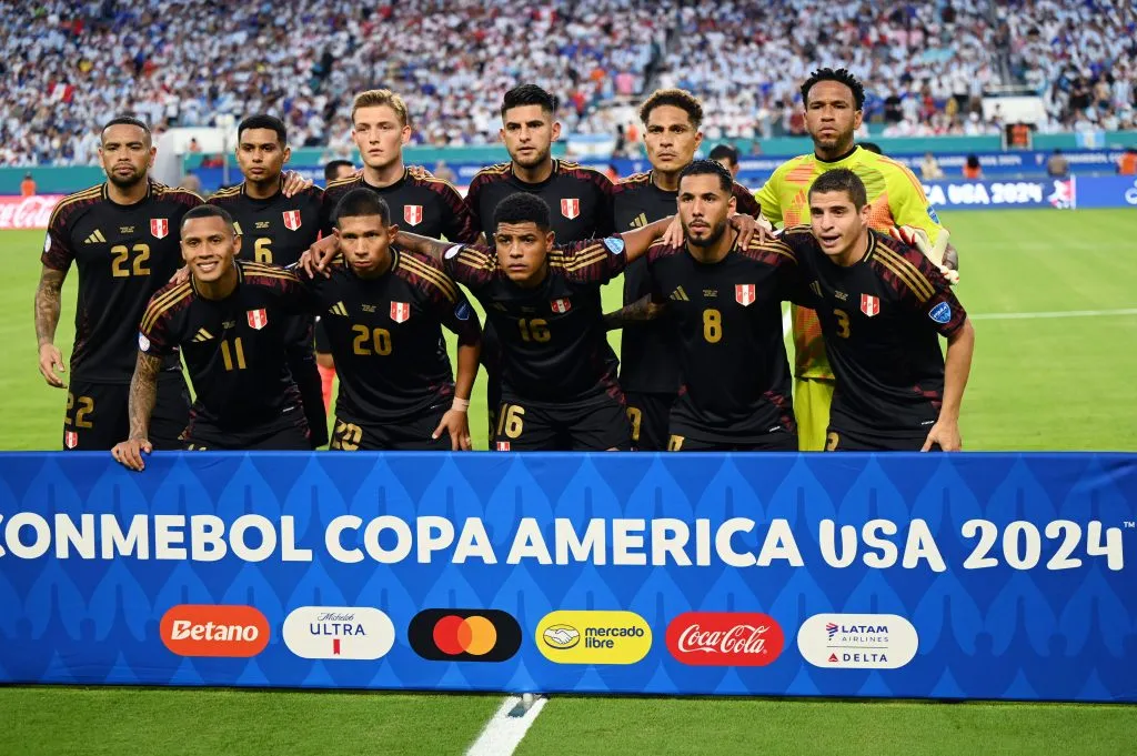 El último once titular de la Selección Peruana. (Foto: IMAGO).