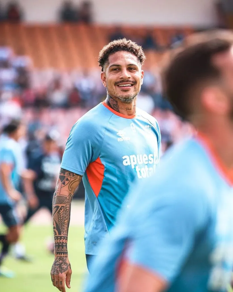 Paolo Guerrero en su último partido con Universidad César Vallejo. (Foto: Twitter).
