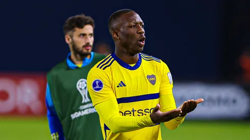 Memes de Luis Advíncula.