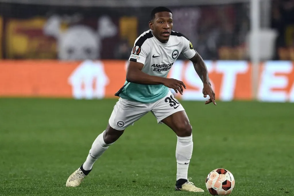 Pervis Estupiñán aunque sea ya entrena con el Brighton. (Foto: Imago)