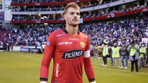 Javier Burrai es arquero con presente en la Selección de Ecuador.