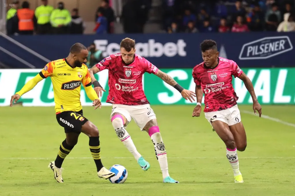 Independiente del Valle venció a Barcelona SC en la primera etapa. (Foto: Imago)