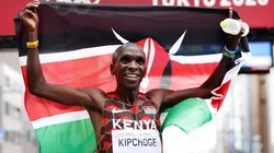 Eliud Kipchoge va por su tercer oro consecutivo.
