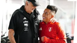 Jorge Fossati le pone la cruz a Christian Cueva
