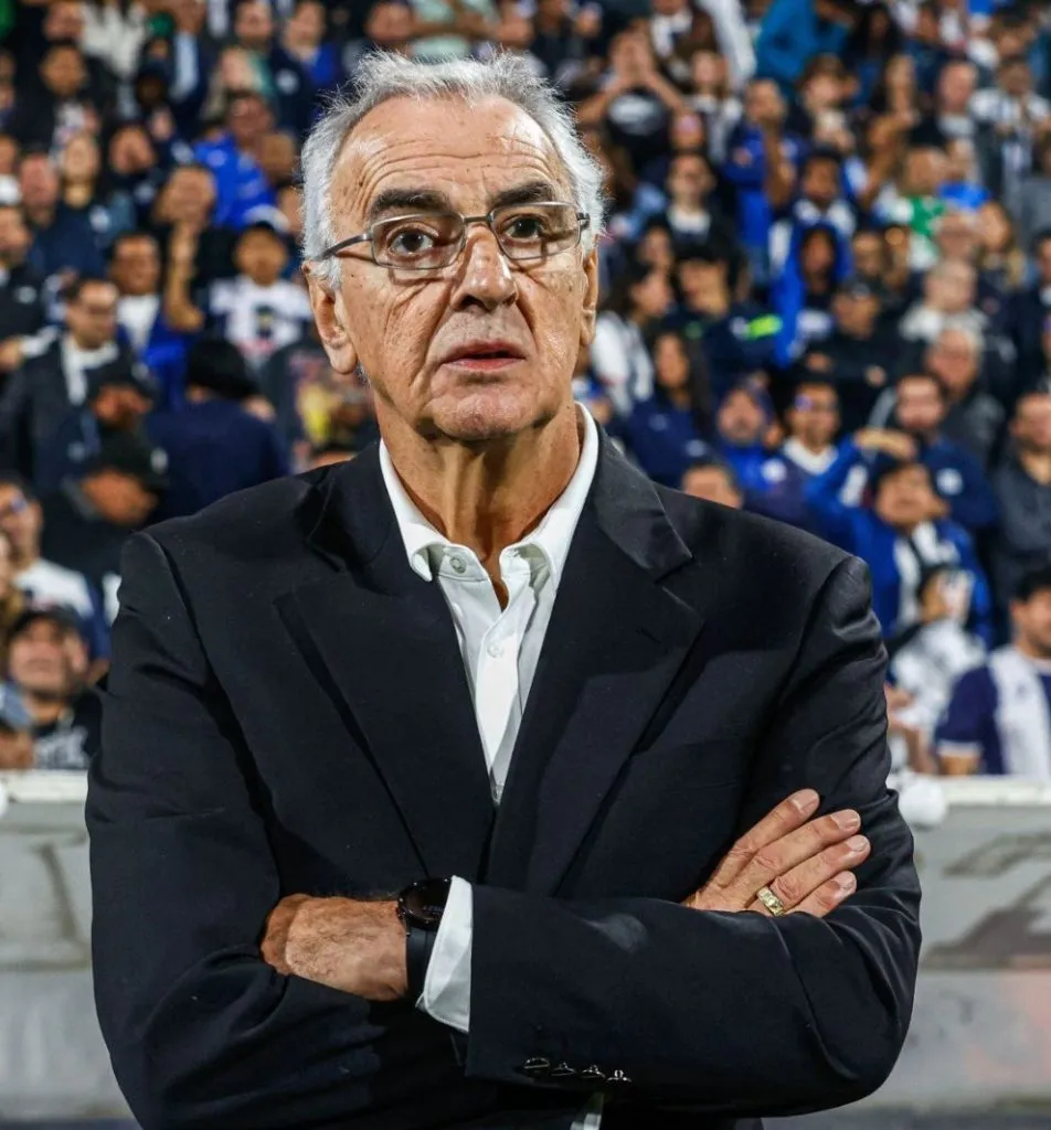 Jorge Fossati dirigiendo a la Selección Peruana. (Foto: Twitter).