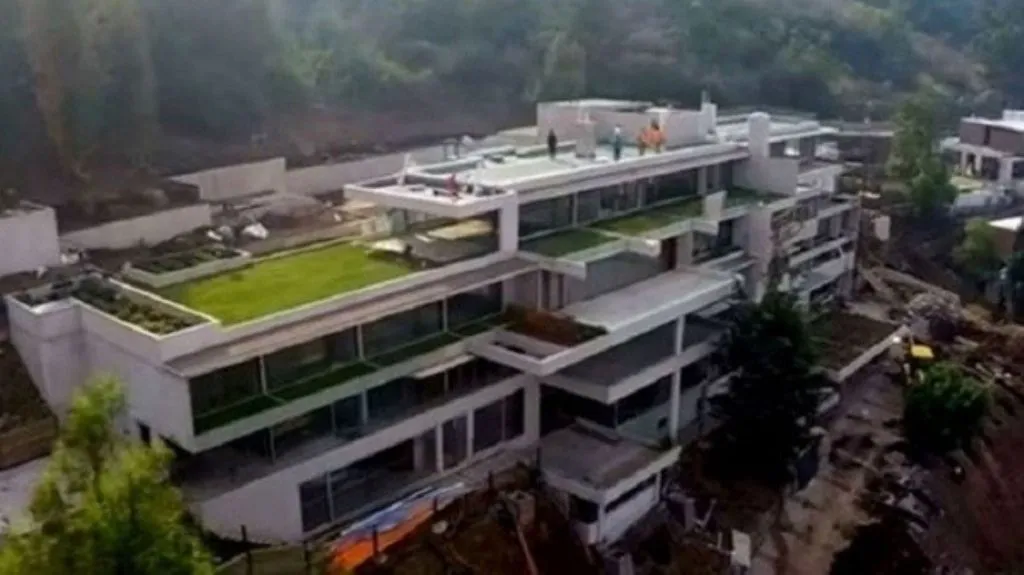 La impactante mansión que Alexis tiene en su país (Instagram)