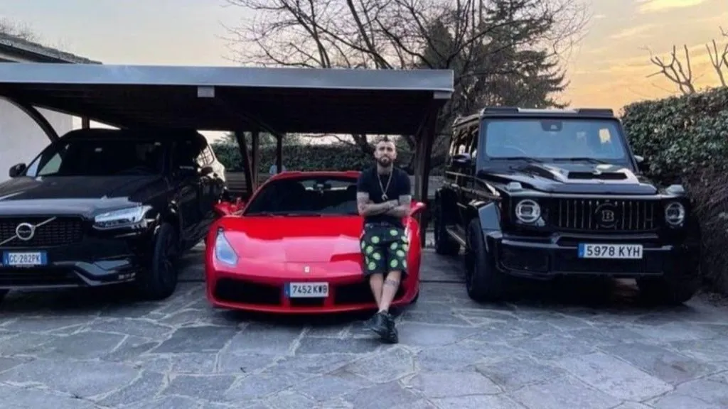 La impresionante colección de vehículos de “El Rey” (Instagram)