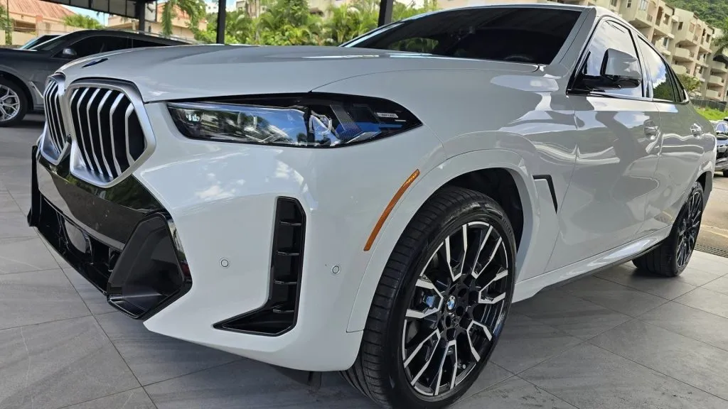 Un carro de lujo para pasear por Brasil (BMW oficial)