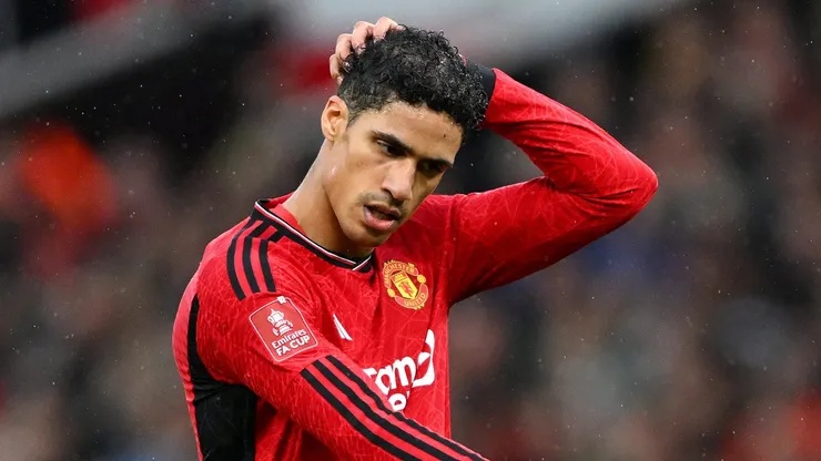Raphael Varane anunció su retiro del fútbol, siendo el Como de Italia su último club.
