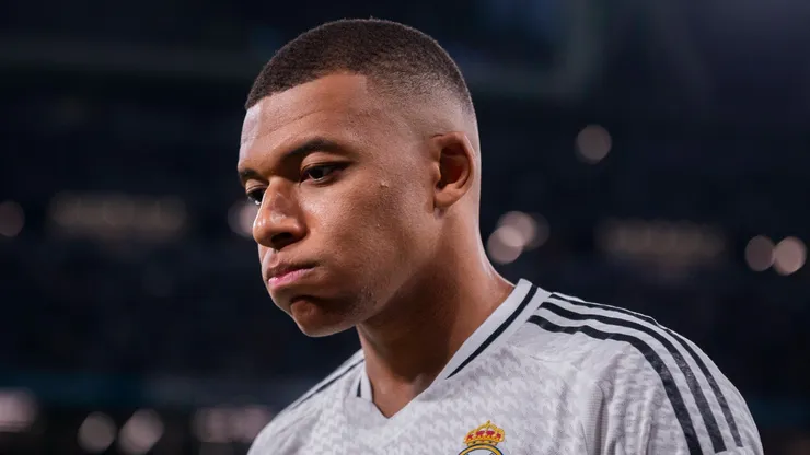Peligra la presencia de Mbappé en el derbi.