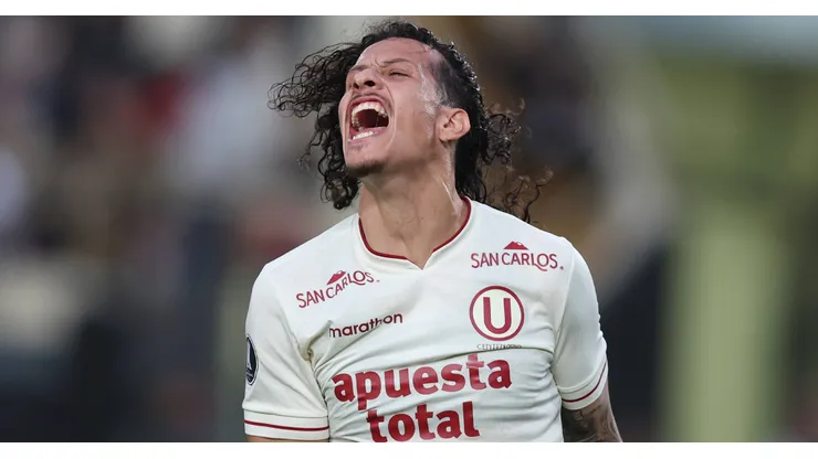 Williams Riveros, actual defensa de Universitario.