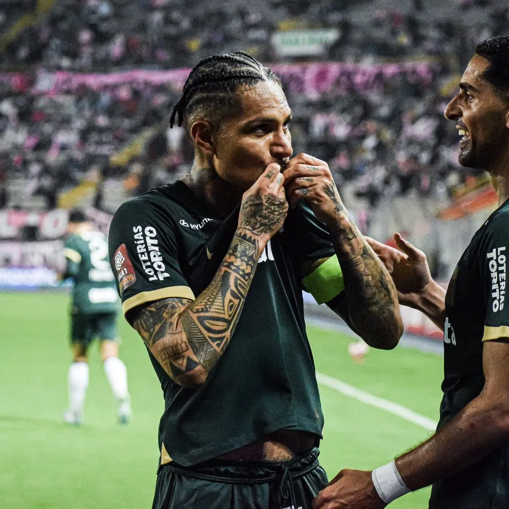 Paolo Guerrero celebrando contra Sport Boys. (Foto: Tabatha Belén – @tabathabelen09).