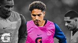 Paolo Guerrero calentando antes de un partido de Alianza Lima.