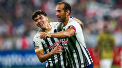 Hernán Barcos y Franco Zanelatto jugando para Alianza Lima.