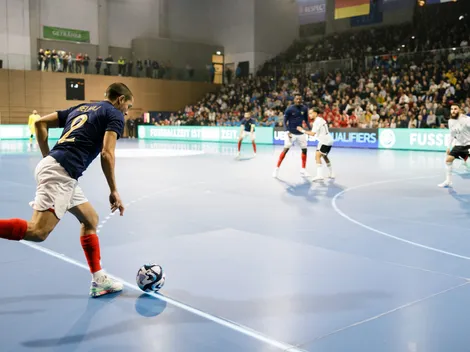 ¿Cuánto mide una cancha de futsal profesional? Material y dimensiones