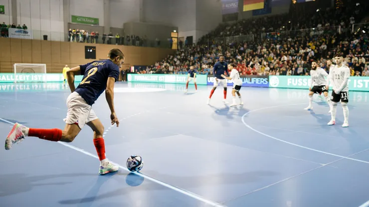 En el futsal cada equipo cuenta con 5 jugadores en cancha.