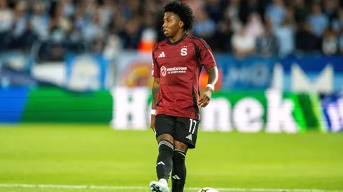 Lujo de Ángelo Preciado en Champions League