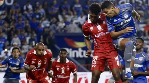 El camerino del visitante se incendió en el Capwell.