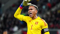 Pedro Gallese, portero de Perú ante Colombia.