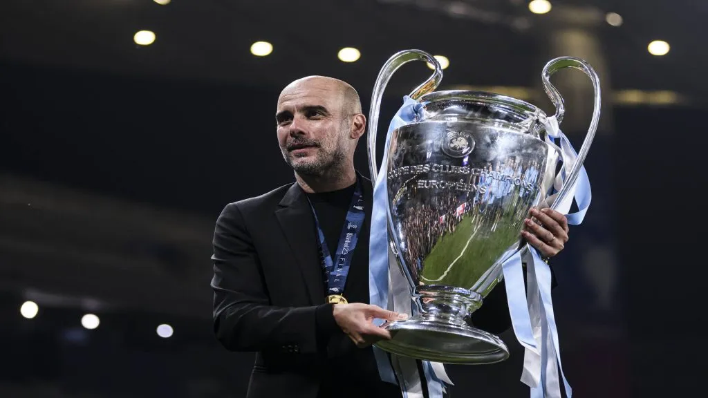 Pep Guardiola celebrando la Champions League que ganó con el Manchester City (Imago)
