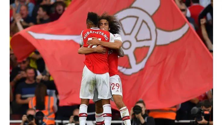 Tottenham ganaba 2-0 de visitante, pero Arsenal reaccionó a tiempo y se lo empató