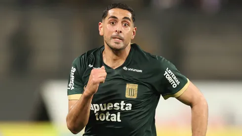 Pablo Sabbag jugando para Alianza Lima.