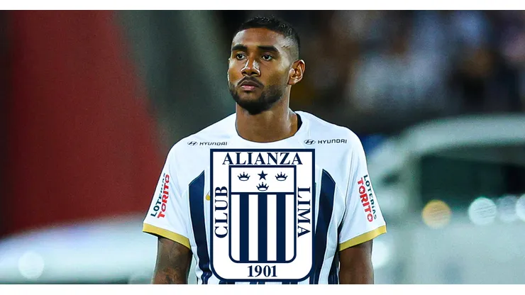 Aldair Fuentes jugando en Alianza Lima.