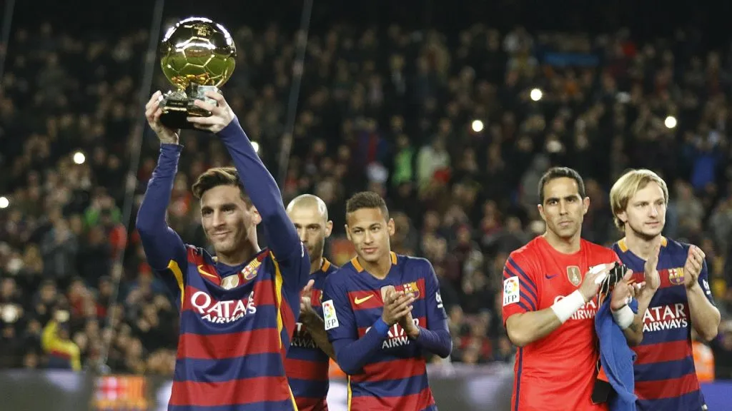 Francia se cuestiona por la diferencia de Balones de Oro entre Messi y Mbappé a sus 25 años: IMAGO