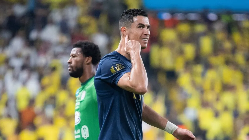 Según Forbes y la prensa árabe, CR7 sobrepasa en sueldo a Messi por más de 180 millones de euros en este 2024: IMAGO