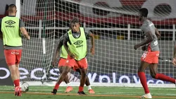 América de Cali informó varios casos positivos de Covid-19 en su plantel