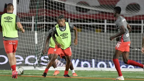 América de Cali informó varios casos positivos de Covid-19 en su plantel