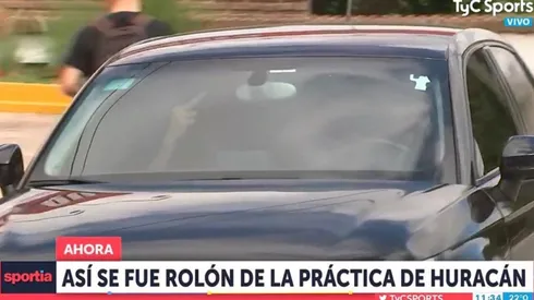 Lo quiere Riquelme para Boca y hoy se fue haciéndole gestos a los periodistas