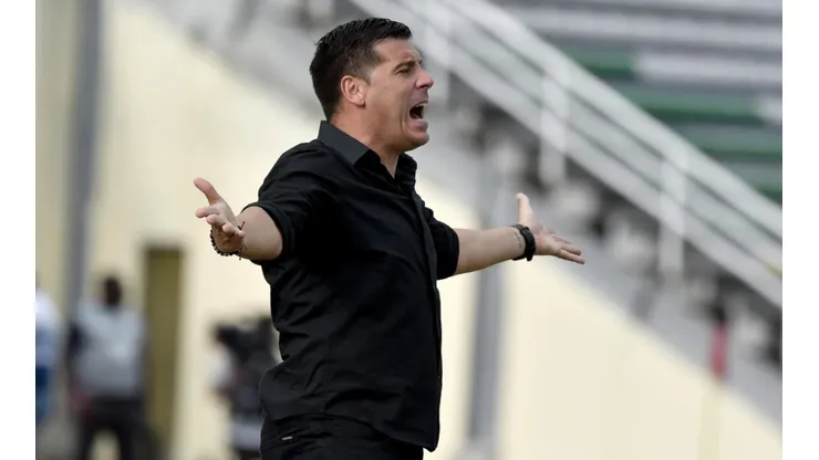 De nuevo Juan Cruz Real estará ausente del banquillo de América por su estado de salud