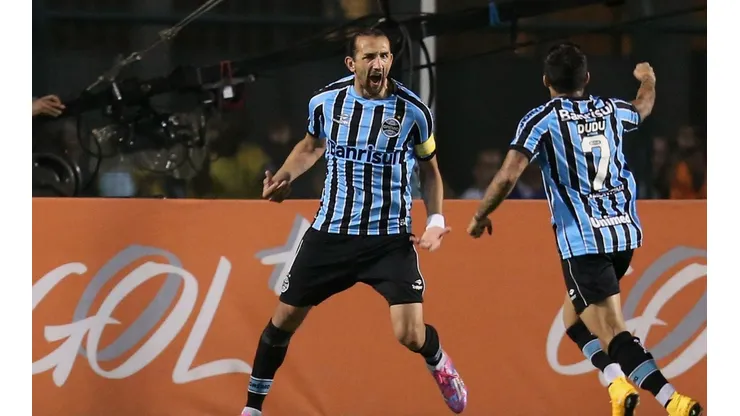 Hernan Barcos pasó por el fútbol brasileño.