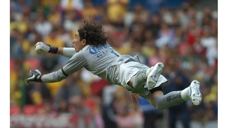 Hace 17 años debutó Guillermo Ochoa, un arquero que ha hecho historia. (Foto: JamMedia)