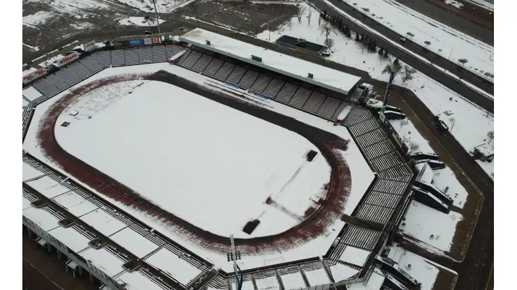 Así lució el Estadio Olímpico Benito Juárez tras fuerte nevada en Chihuahua.