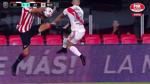 La patada criminal de Fernando Tobio.