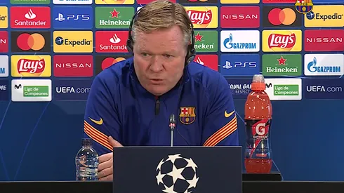Ronald Koeman en conferencia de prensa.