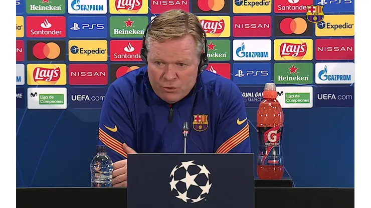 Ronald Koeman en conferencia de prensa.