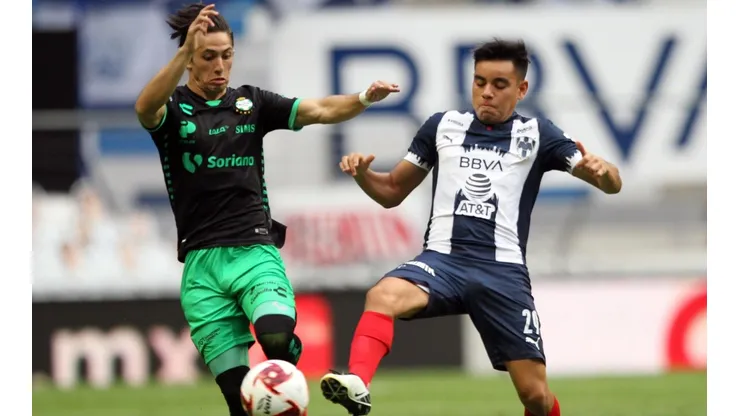 Santos Laguna y Monterrey chocan en el Estadio Corona.