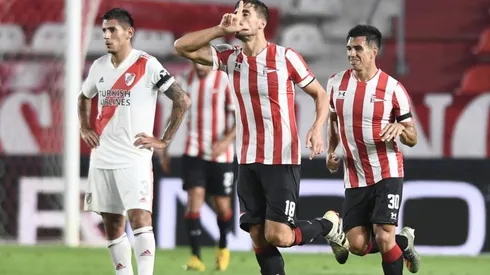 Estudiantes reaccionó y se impuso por 2-1 en La Plata.