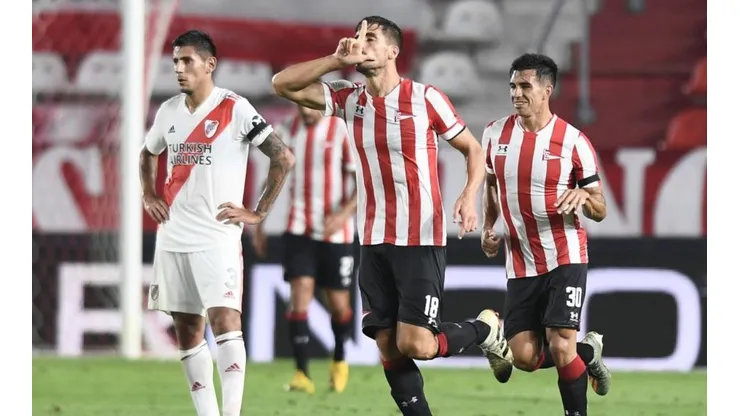 Estudiantes reaccionó y se impuso por 2-1 en La Plata.