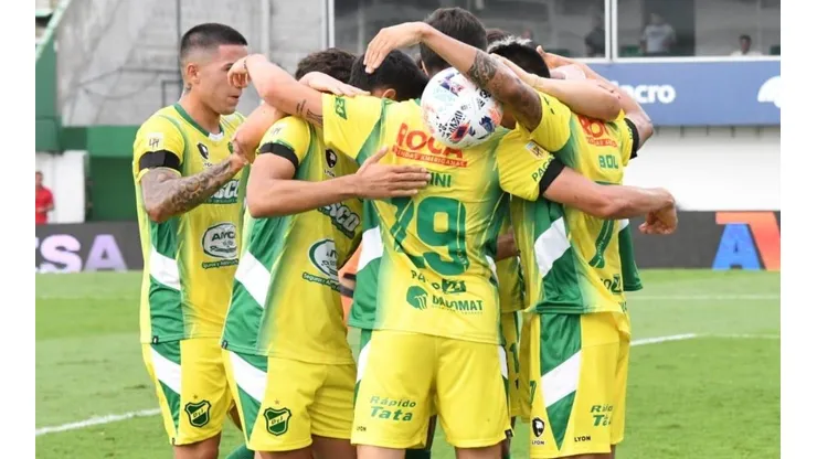 El festejo de los jugadores de Defensa y Justicia.