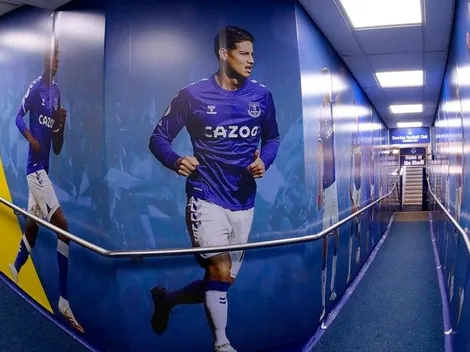 Everton adornó tunel de Goodison Park con gigante imagen de James