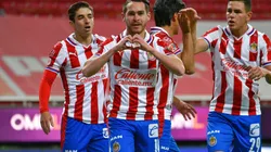 González adelantó a Necaxa pero Chivas lo empató con Angulo.