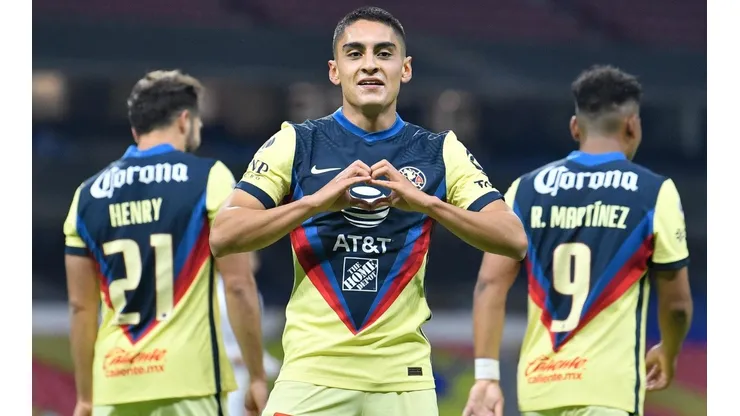 Santiago Naveda debutó como goleador en América