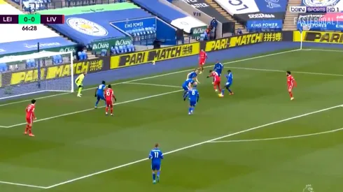 La asistencia de Firmino es una chanchada: locura el gol de Liverpool