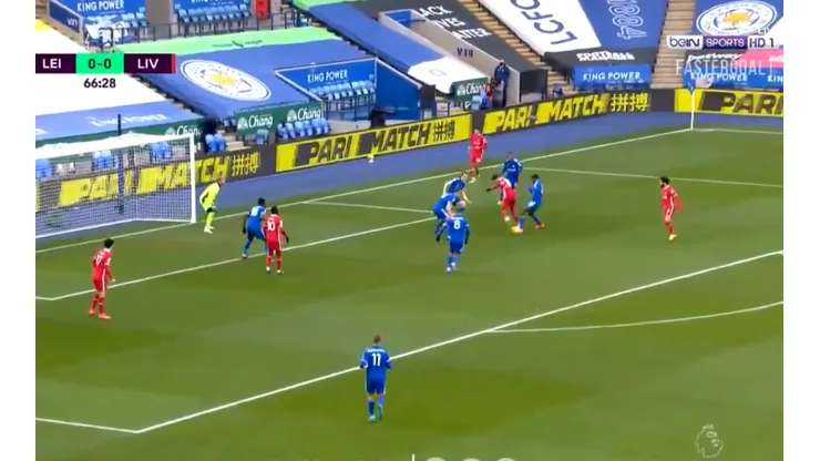 La asistencia de Firmino es una chanchada: locura el gol de Liverpool