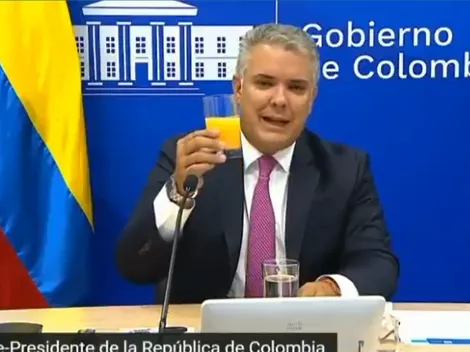 El Presidente meme lo volvió a hacer: hizo una metáfora con un jugo de naranja
